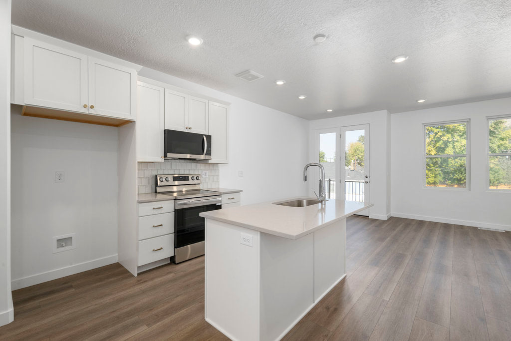 McEwen Lot 8- Bishop Place Quick Move-In