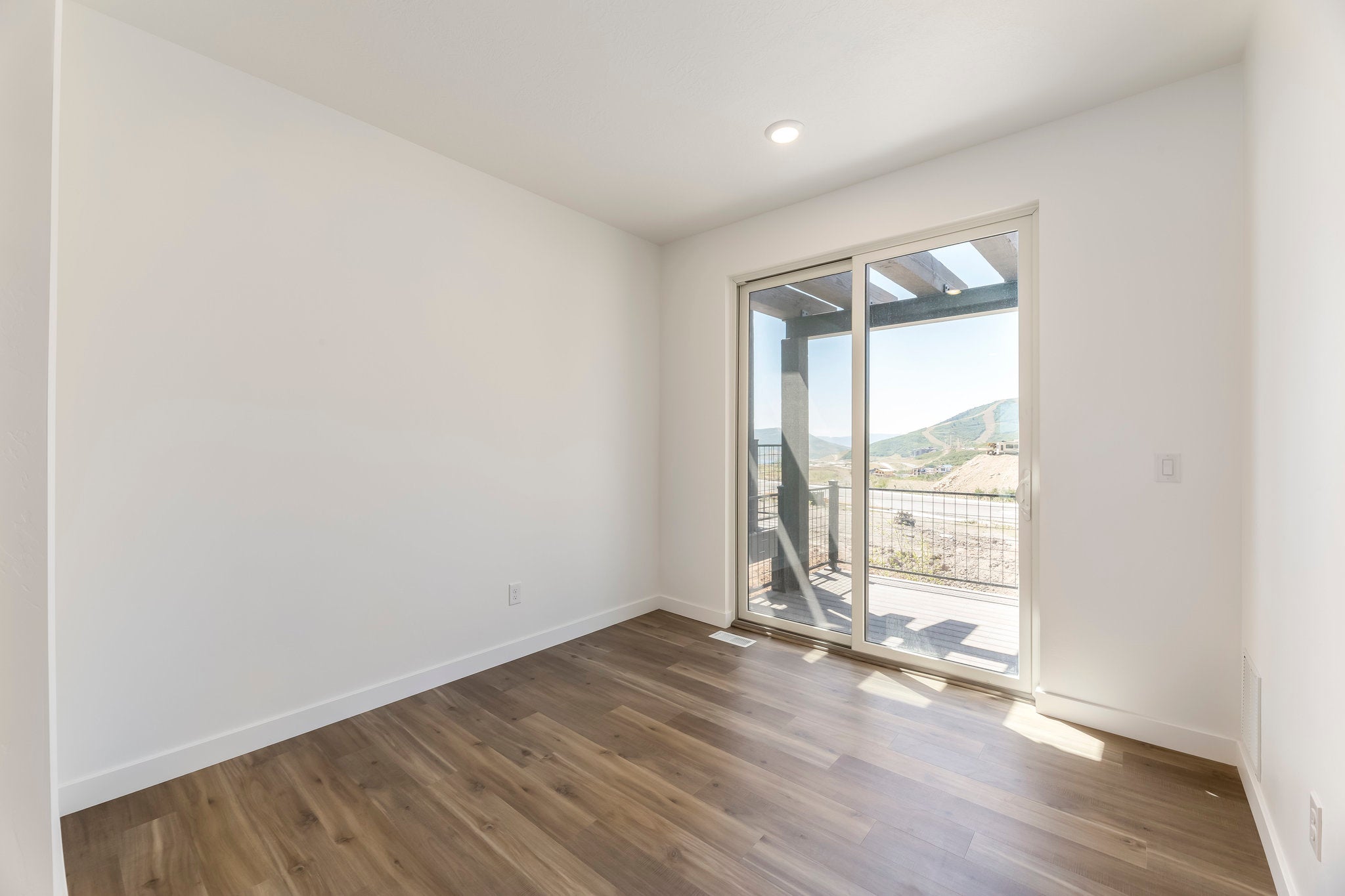 Beck Lot H-3 - The Pointe at Current Quick Move-In