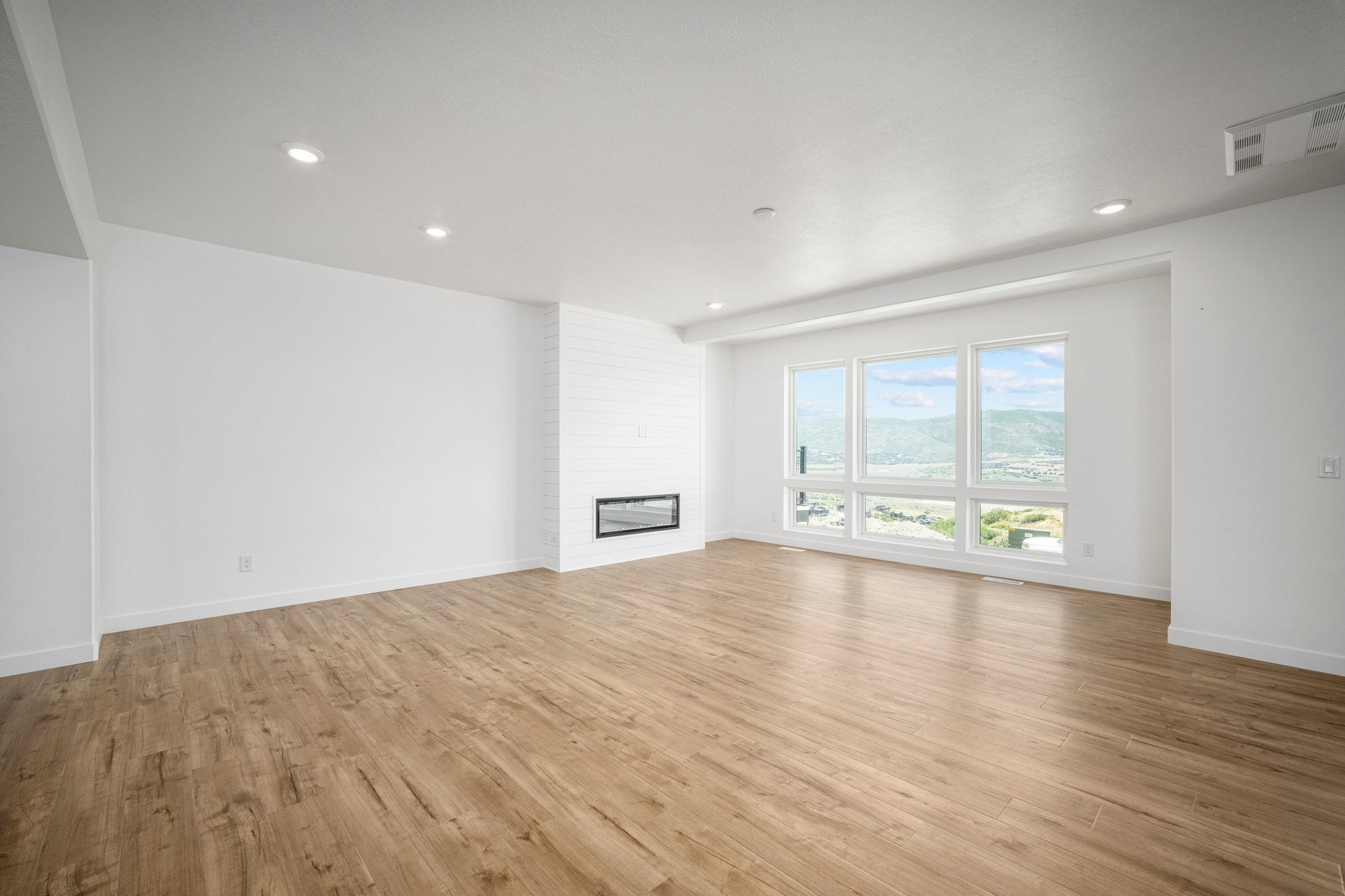 Morgan Lot E-3 - The Pointe at Current Quick Move-In